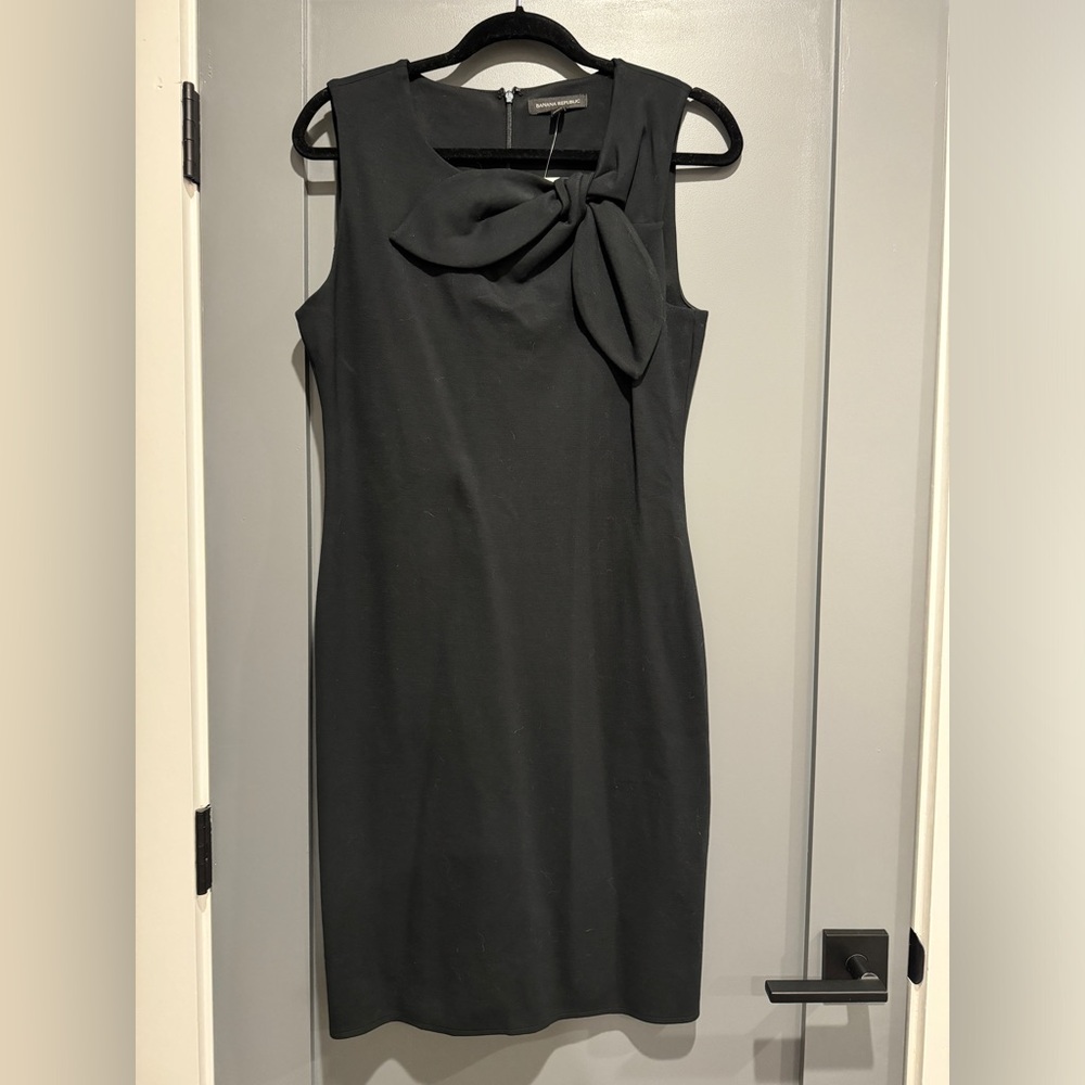 Banana Republic Black Sleeveless Bow-Neck Ponte Sheath Dress Size 8 NWT